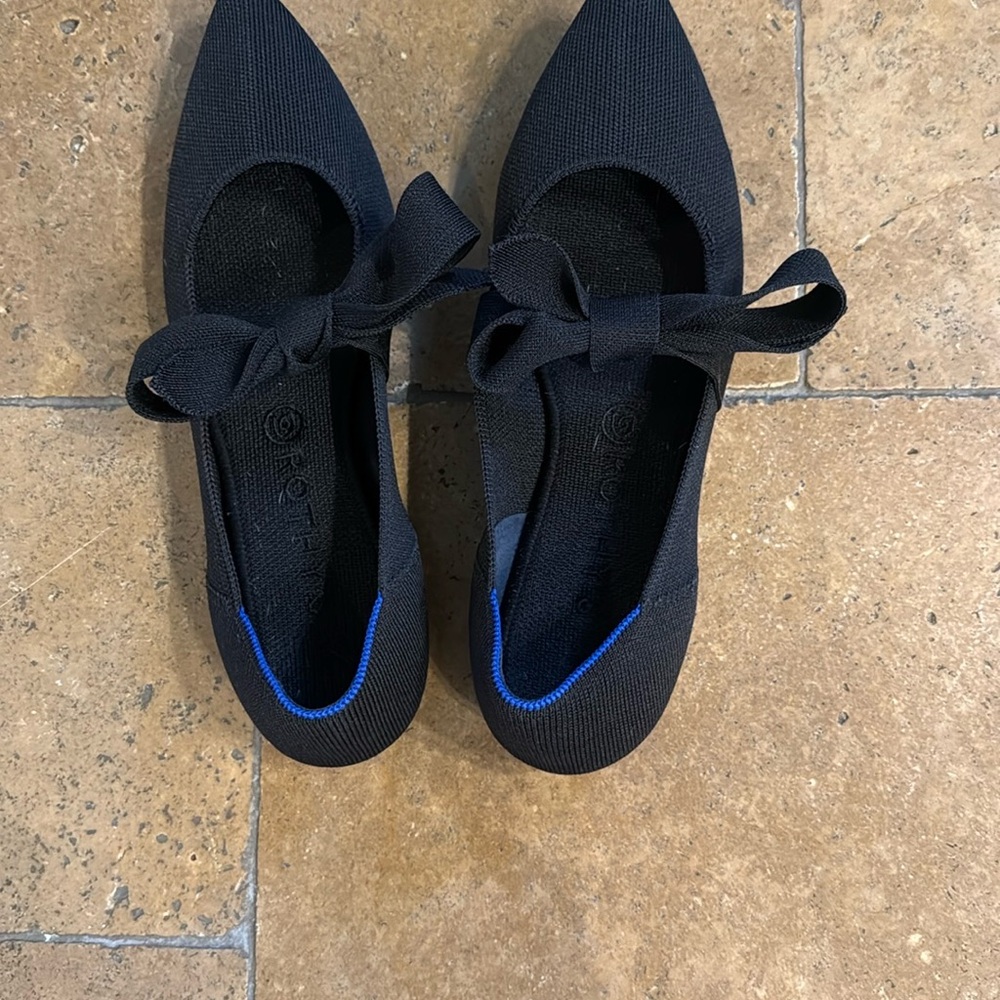 Stylish Black Ballet Flats with Bow